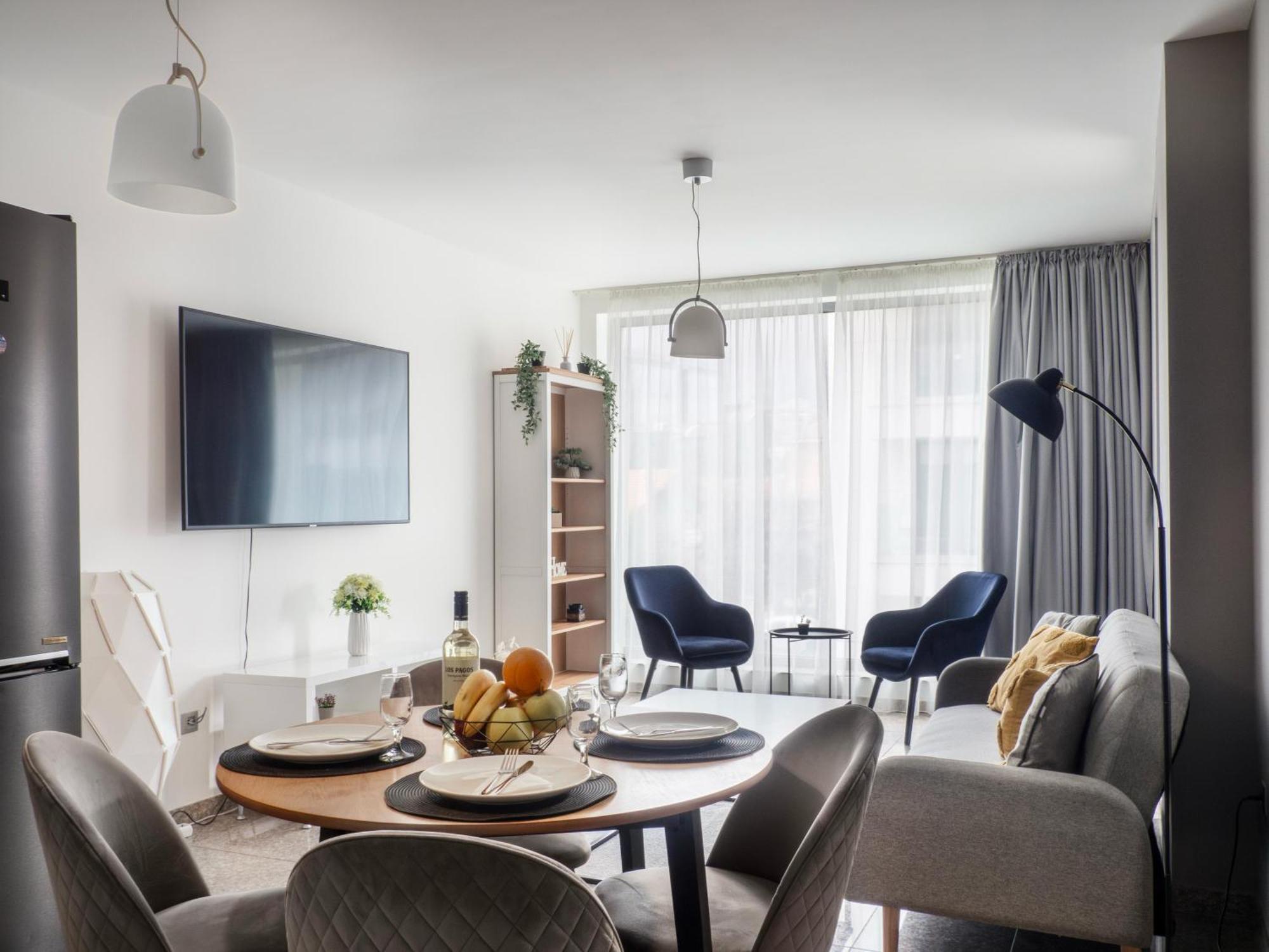 Julie'S Sunny Cozy Apartment With Balcony София Экстерьер фото